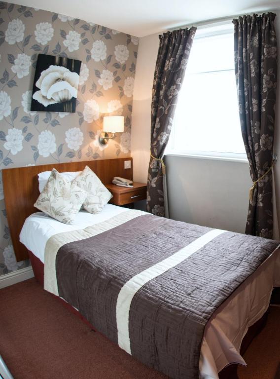 Thomas James Hotel Лимингтон Экстерьер фото